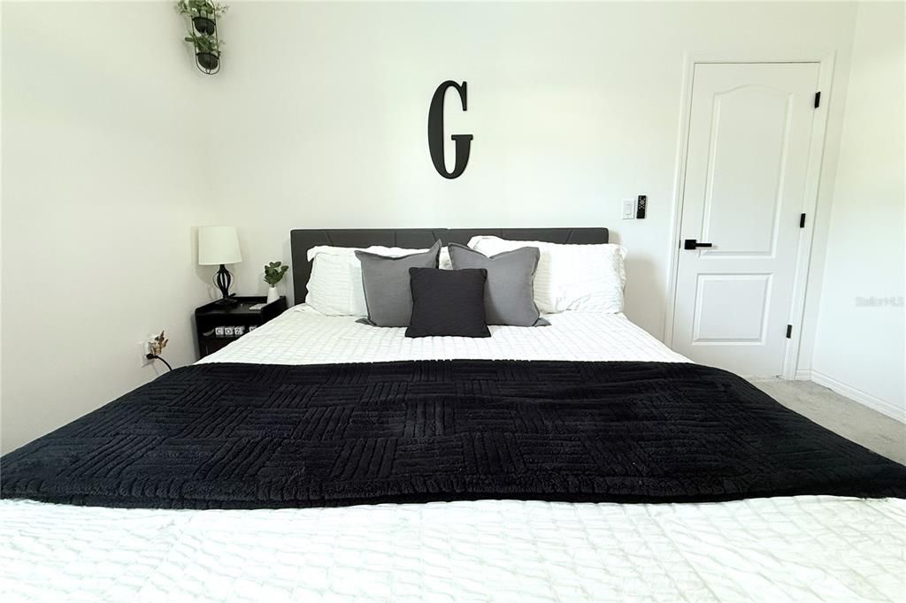 For Sale: $438,900 (3 beds, 2 baths, 1998 Square Feet)