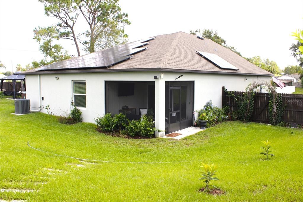 For Sale: $438,900 (3 beds, 2 baths, 1998 Square Feet)