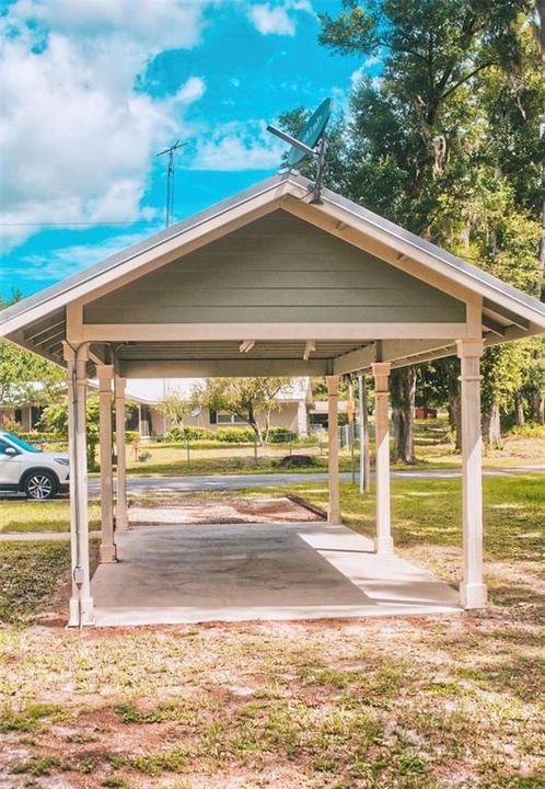 For Sale: $265,000 (2 beds, 2 baths, 1305 Square Feet)