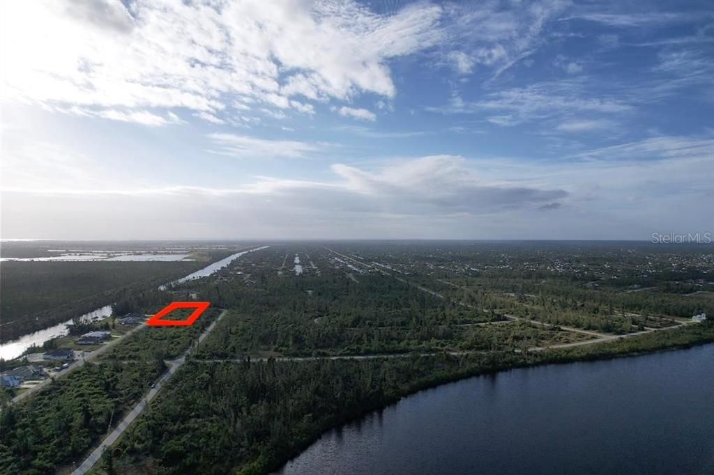 待售: $65,900 (0.27 acres)