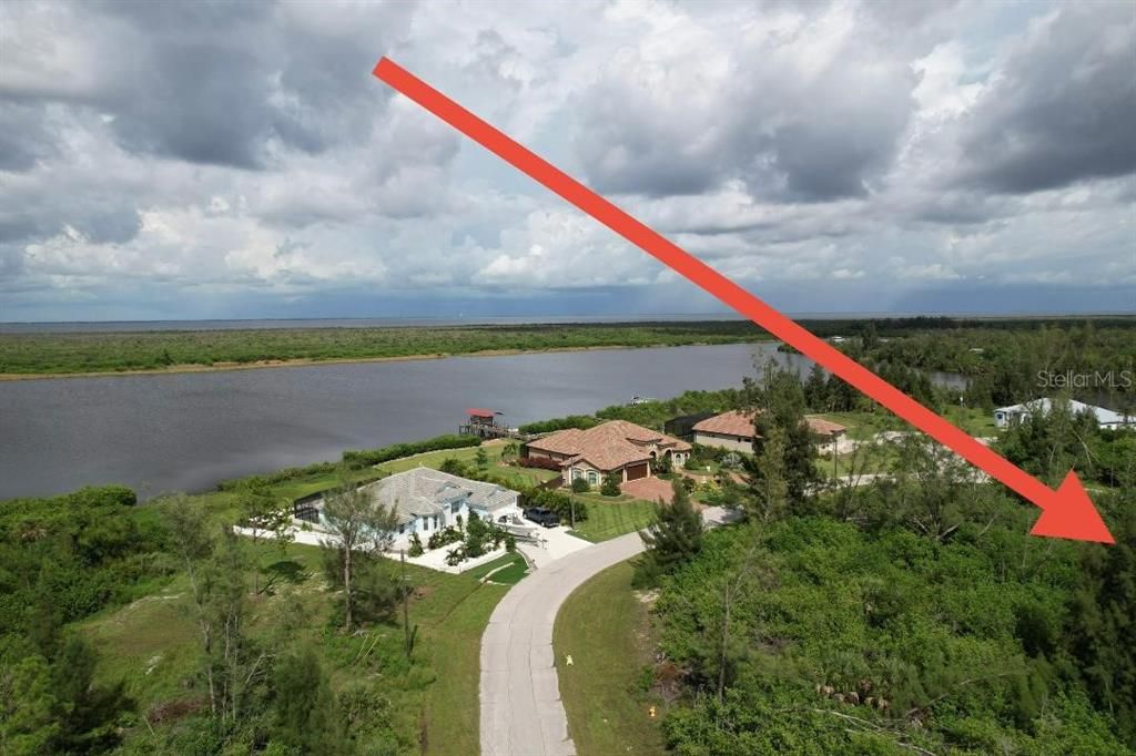 待售: $65,900 (0.27 acres)