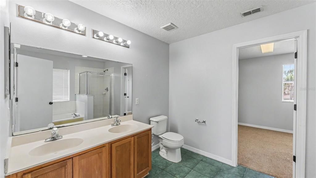 For Sale: $310,000 (3 beds, 2 baths, 2396 Square Feet)