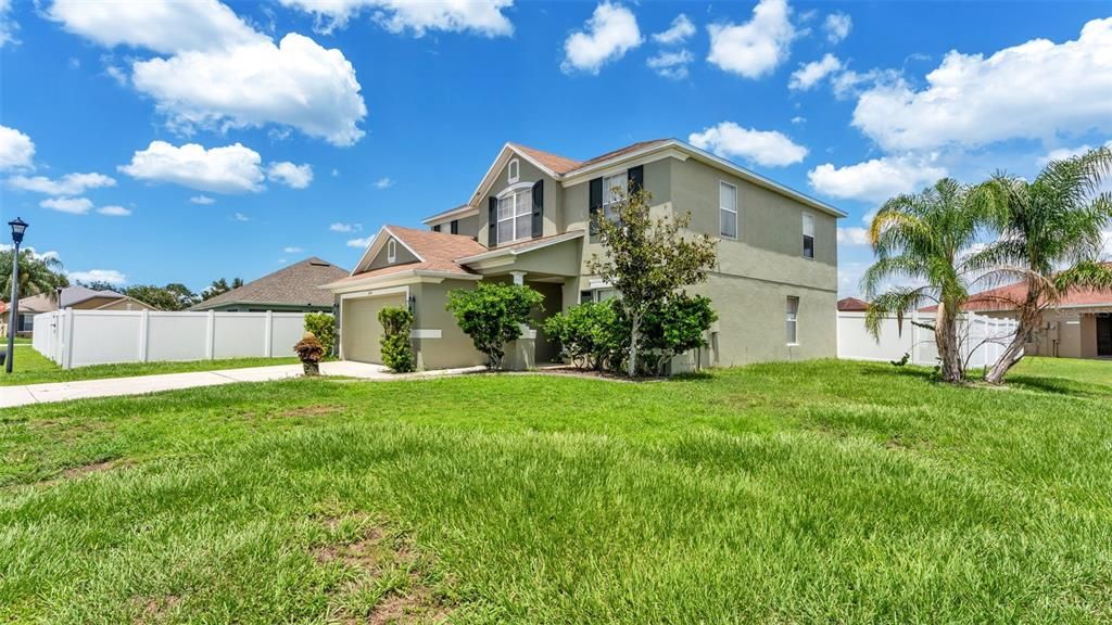 For Sale: $310,000 (3 beds, 2 baths, 2396 Square Feet)