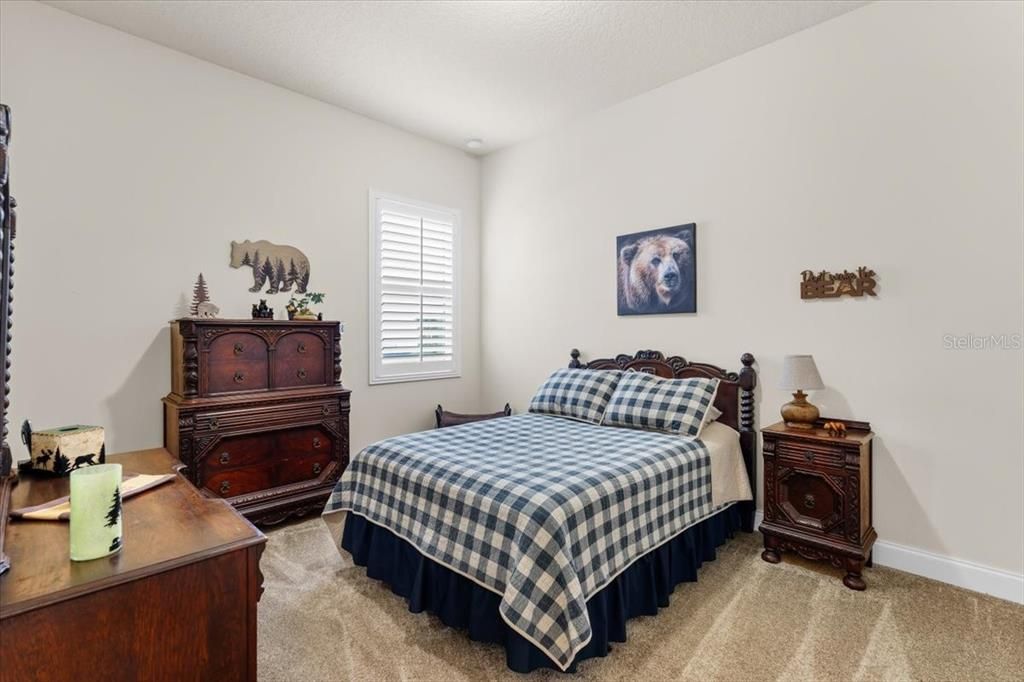 For Sale: $350,000 (3 beds, 2 baths, 1695 Square Feet)