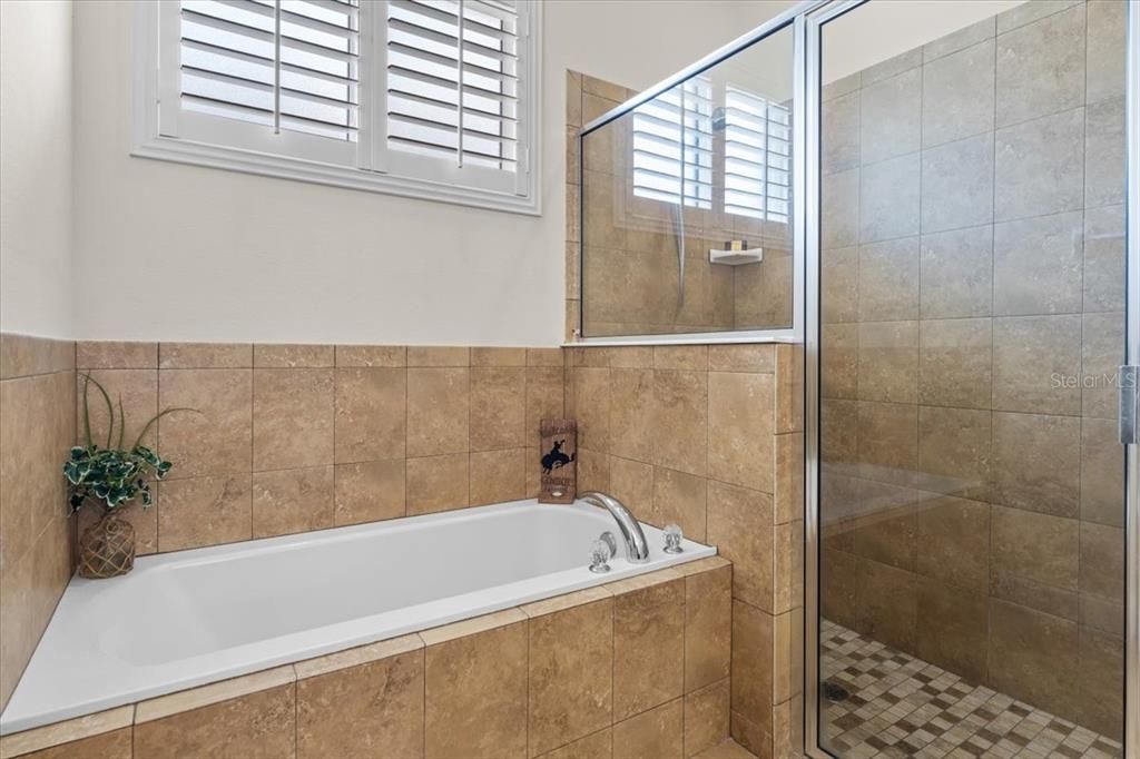 For Sale: $350,000 (3 beds, 2 baths, 1695 Square Feet)