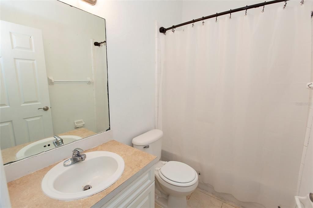 В аренду: $2,075 (3 спален, 2 ванн, 1380 Квадратных фут)