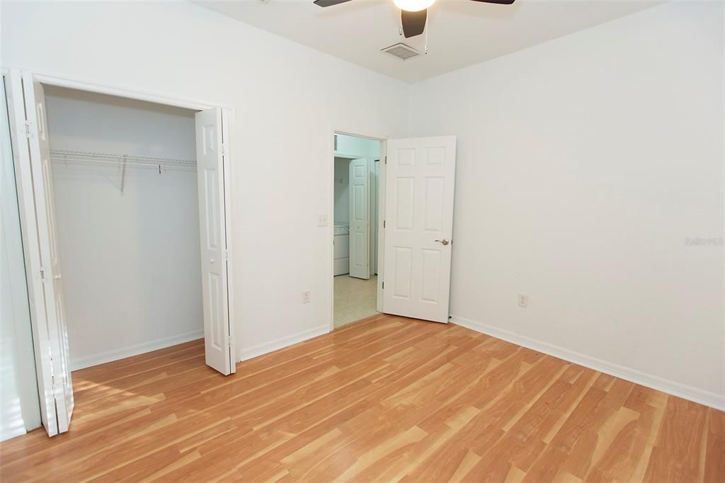 В аренду: $2,075 (3 спален, 2 ванн, 1380 Квадратных фут)