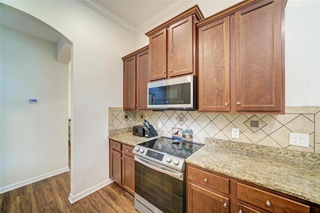 En Venta: $514,240 (4 camas, 3 baños, 2450 Pies cuadrados)