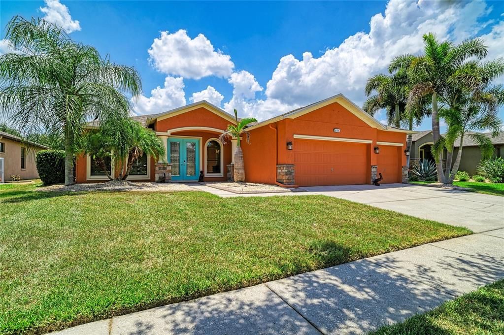 En Venta: $514,240 (4 camas, 3 baños, 2450 Pies cuadrados)