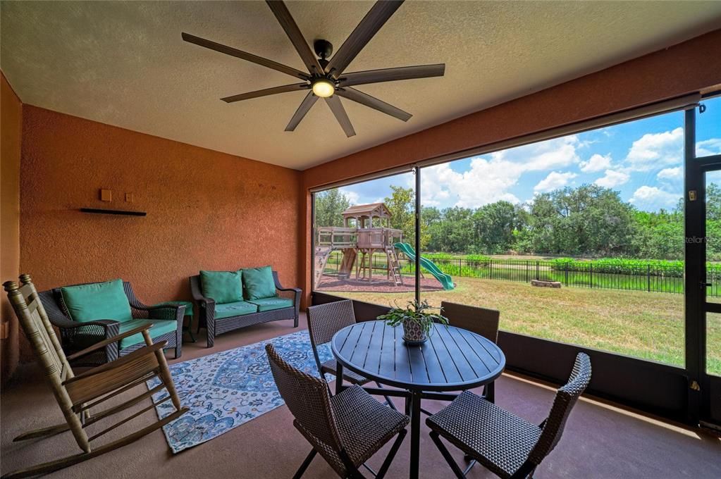 En Venta: $514,240 (4 camas, 3 baños, 2450 Pies cuadrados)