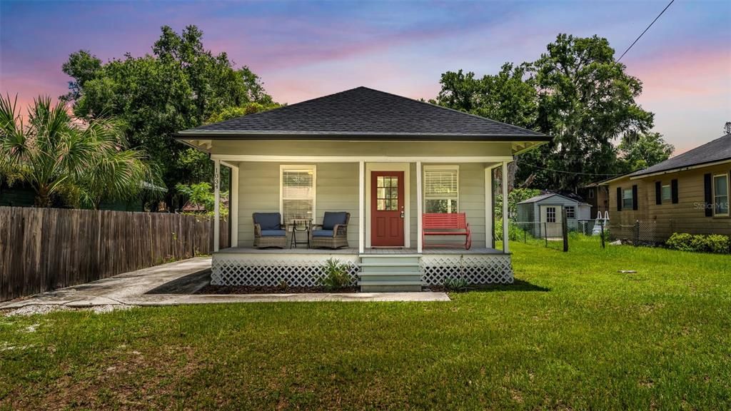 For Sale: $225,000 (2 beds, 1 baths, 660 Square Feet)