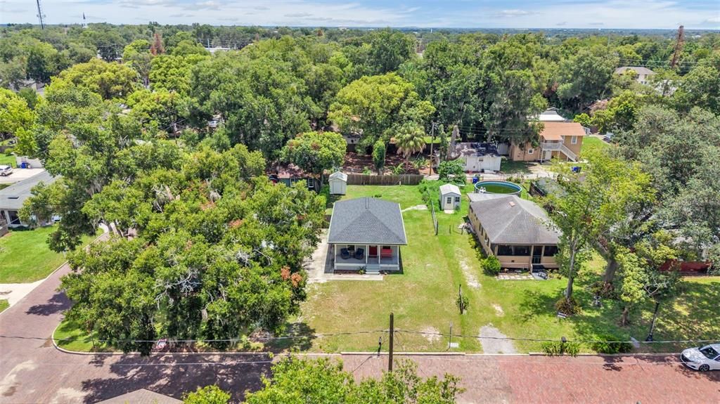 For Sale: $225,000 (2 beds, 1 baths, 660 Square Feet)