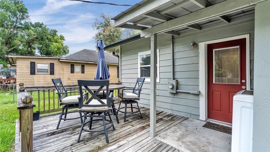 For Sale: $225,000 (2 beds, 1 baths, 660 Square Feet)