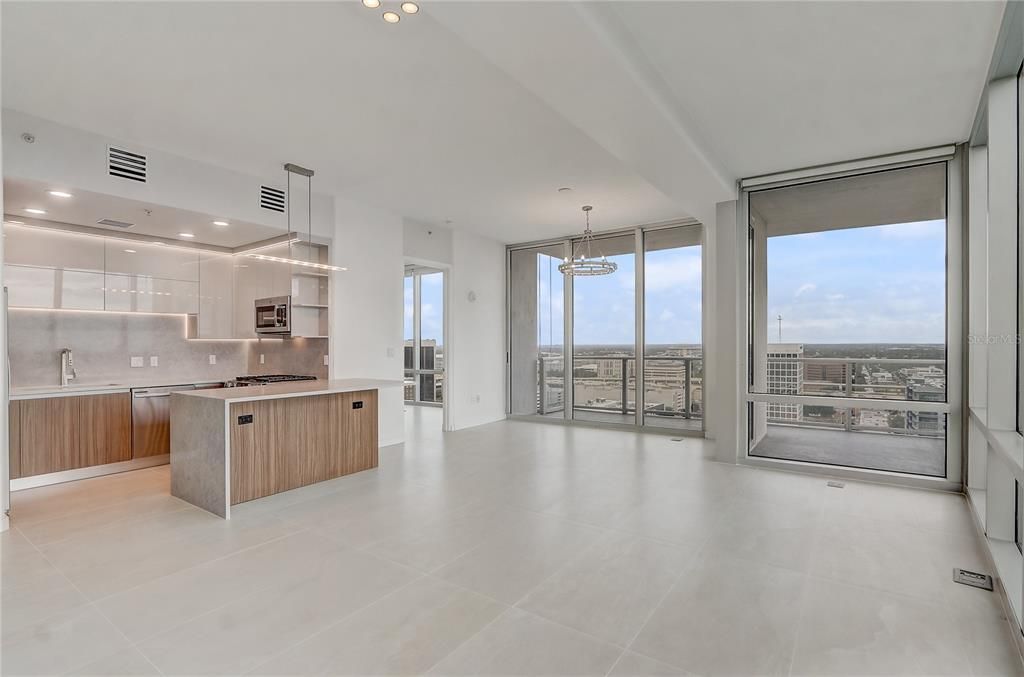 For Rent: $3,950 (2 beds, 2 baths, 1282 Square Feet)