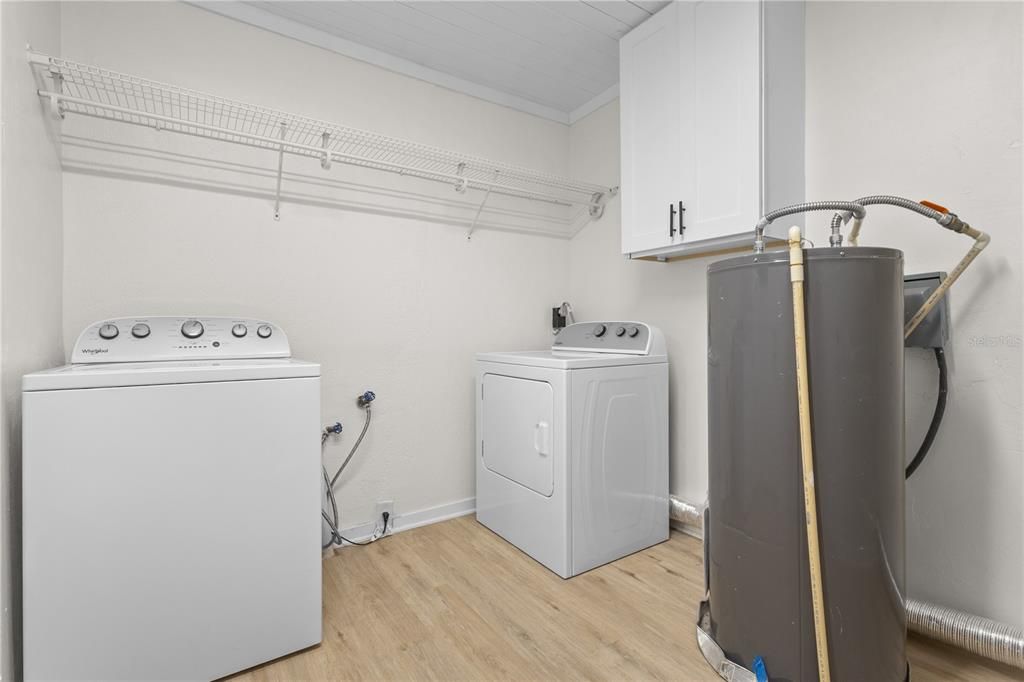 En Venta: $239,000 (4 camas, 2 baños, 1494 Pies cuadrados)