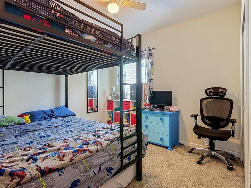 En Venta: $329,900 (3 camas, 2 baños, 1295 Pies cuadrados)