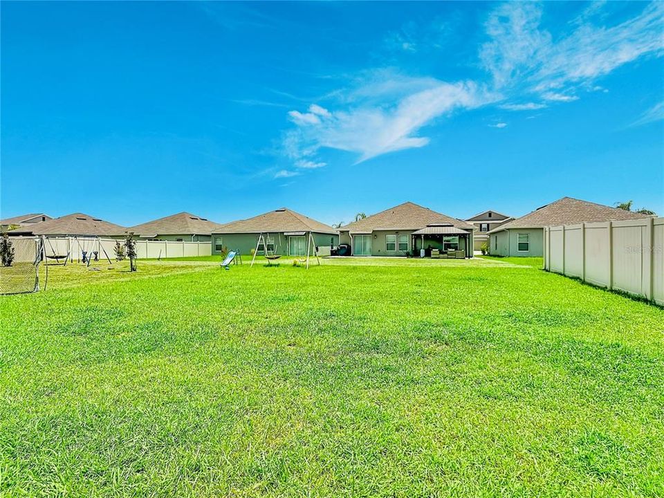 En Venta: $329,900 (3 camas, 2 baños, 1295 Pies cuadrados)