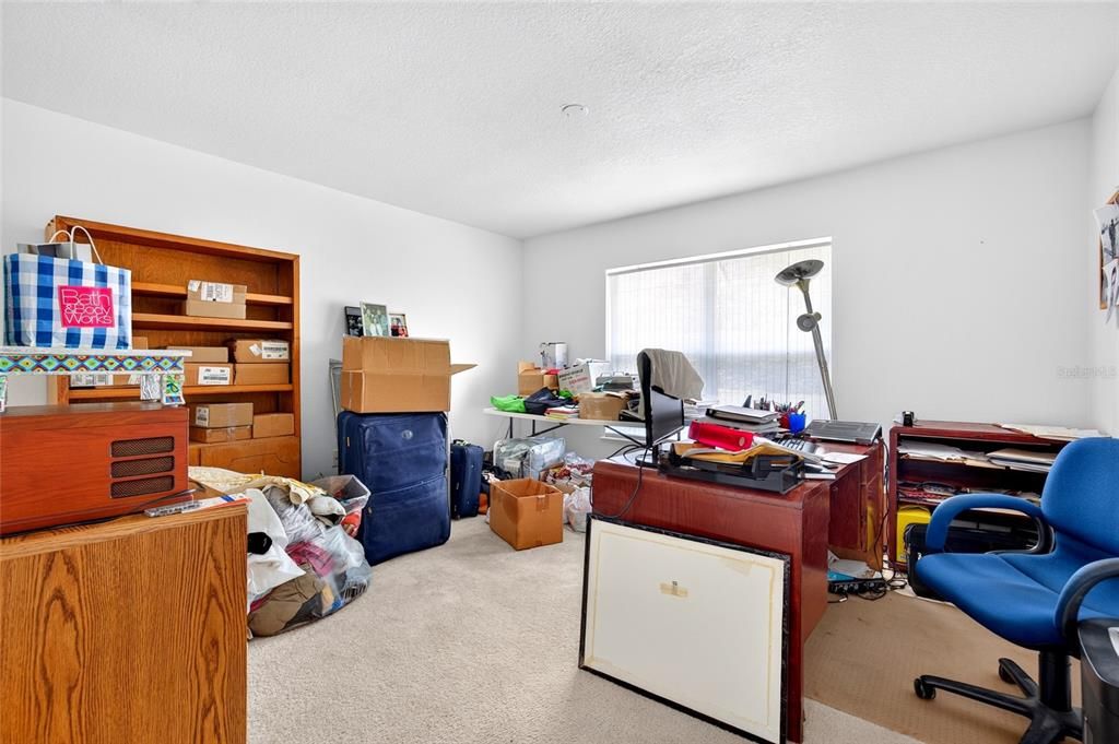 For Sale: $399,900 (4 beds, 2 baths, 2220 Square Feet)
