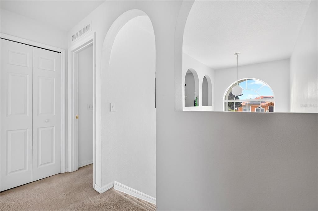 For Sale: $399,900 (4 beds, 2 baths, 2220 Square Feet)