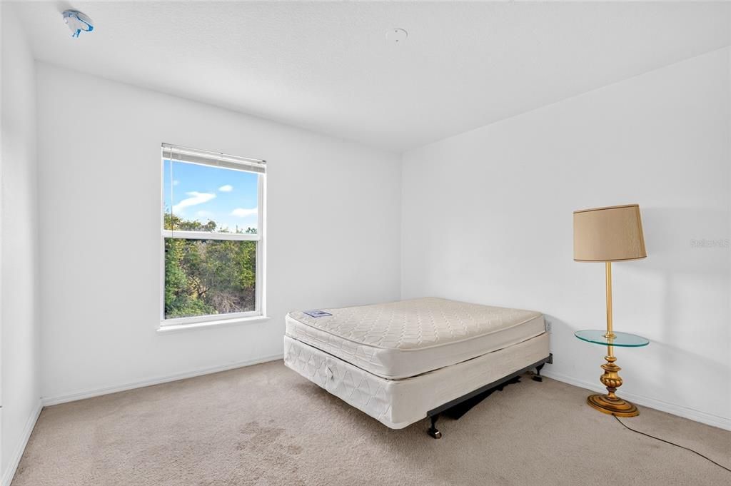 For Sale: $399,900 (4 beds, 2 baths, 2220 Square Feet)