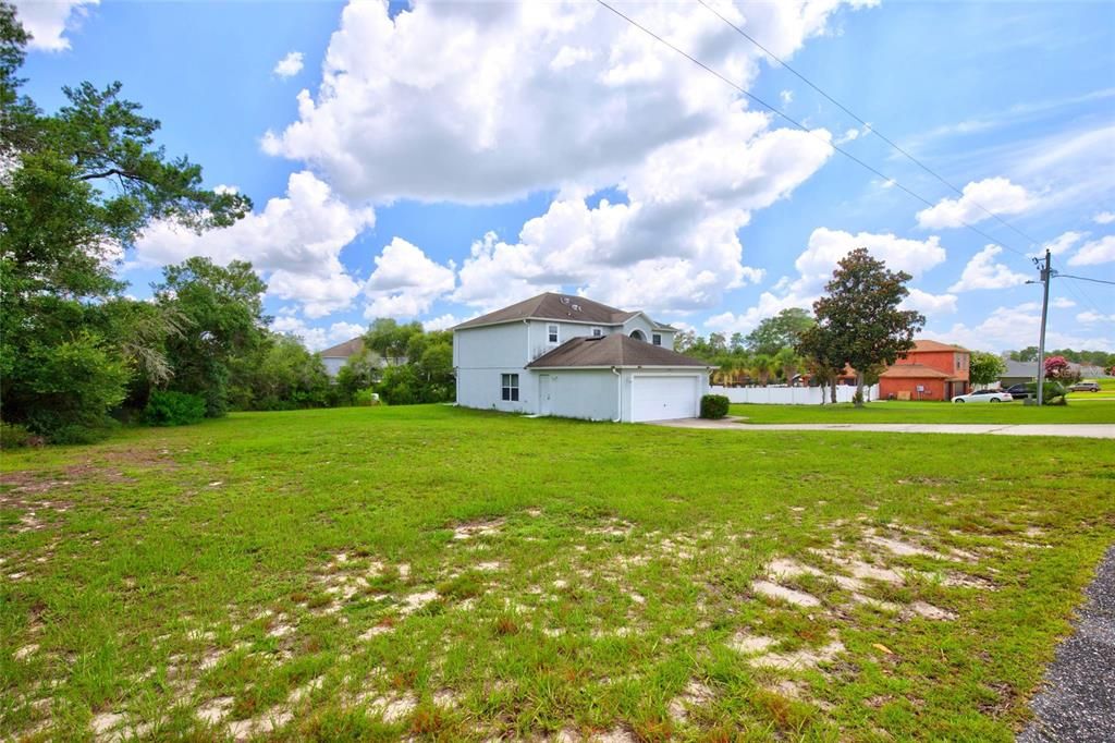 For Sale: $399,900 (4 beds, 2 baths, 2220 Square Feet)
