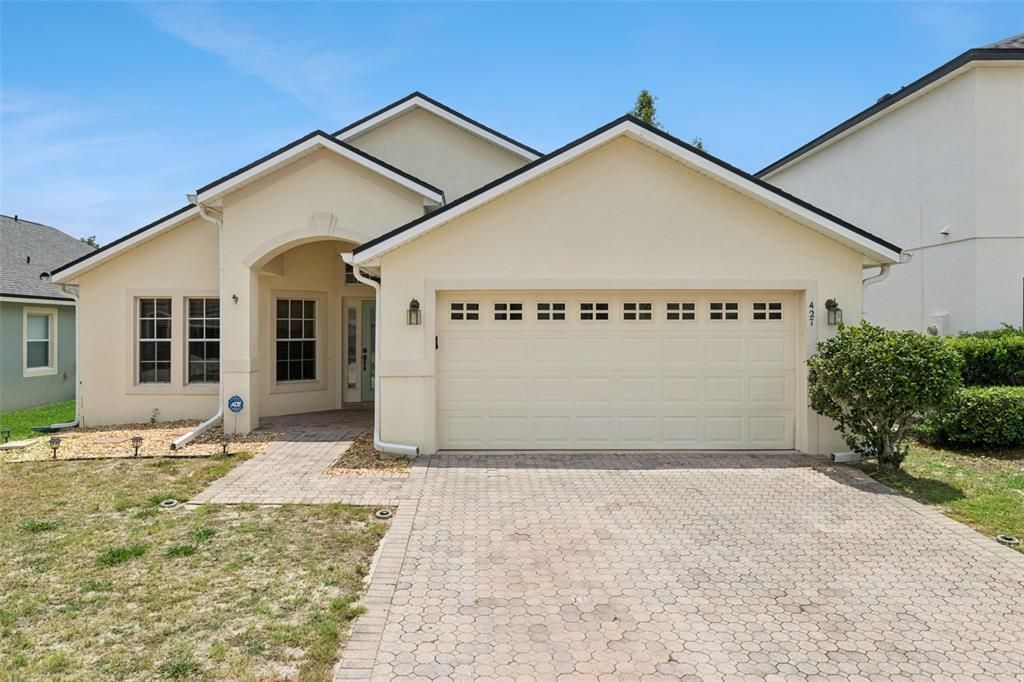 На продажу: $319,999 (3 спален, 2 ванн, 1438 Квадратных фут)