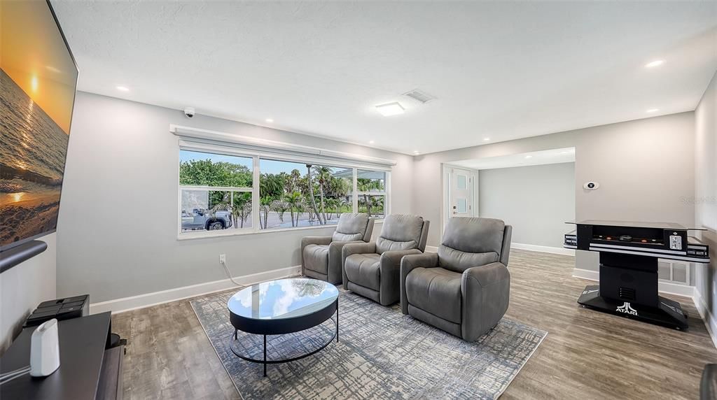 En Venta: $649,999 (2 camas, 2 baños, 1551 Pies cuadrados)