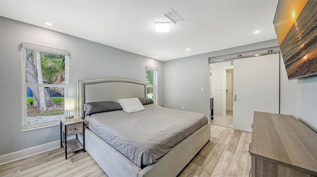 En Venta: $649,999 (2 camas, 2 baños, 1551 Pies cuadrados)
