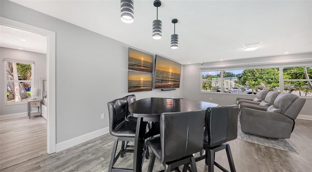 En Venta: $649,999 (2 camas, 2 baños, 1551 Pies cuadrados)