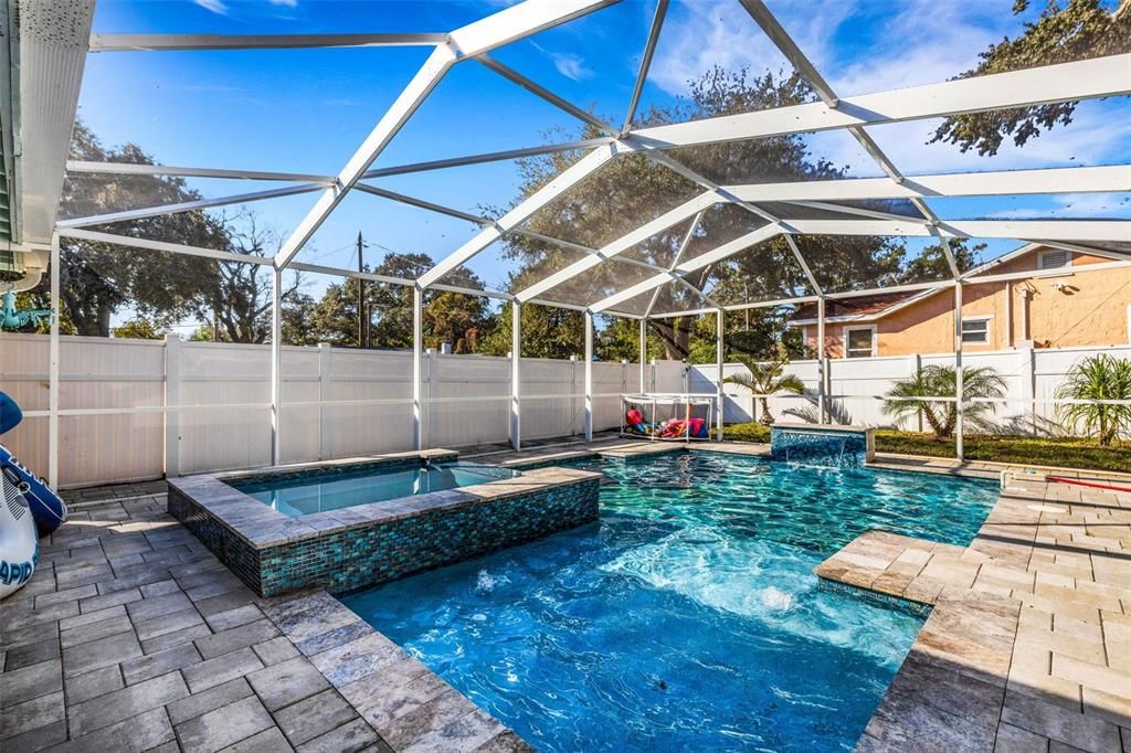 For Sale: $490,000 (3 beds, 2 baths, 1507 Square Feet)