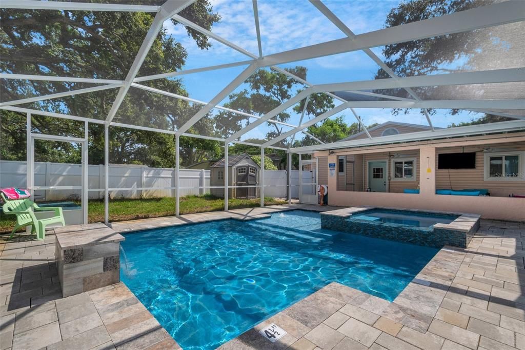 For Sale: $490,000 (3 beds, 2 baths, 1507 Square Feet)