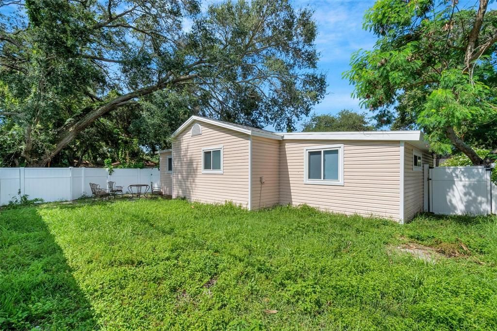For Sale: $490,000 (3 beds, 2 baths, 1507 Square Feet)