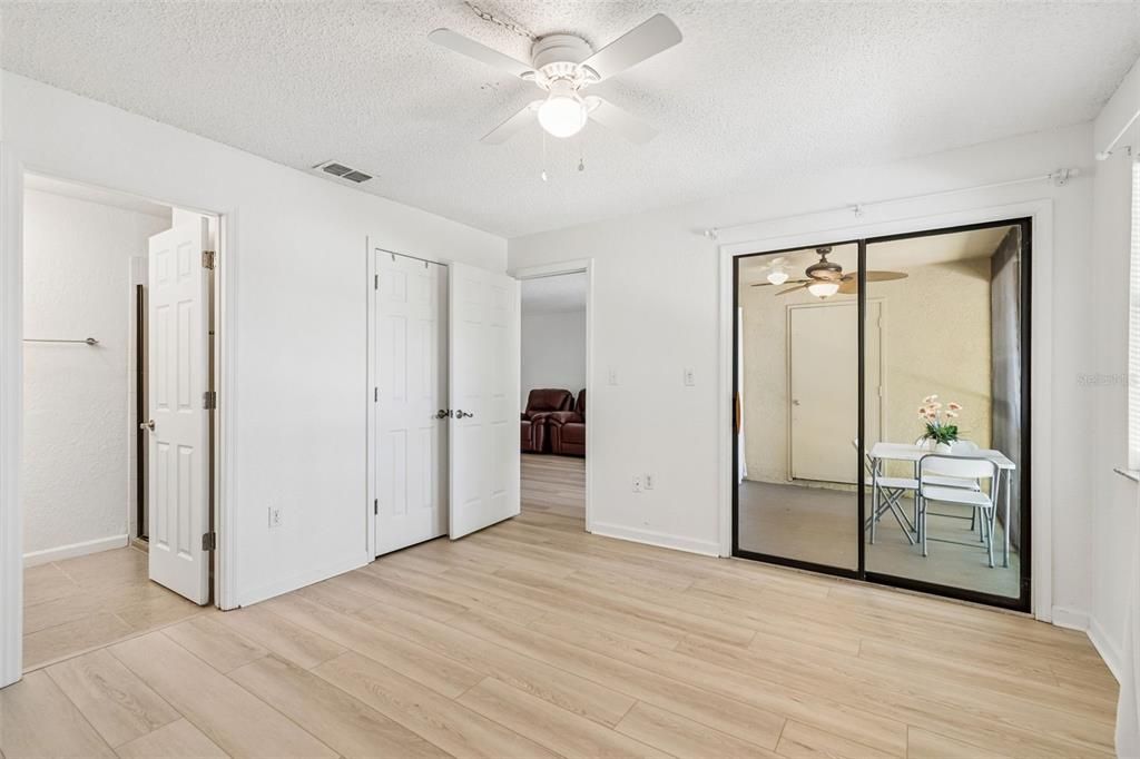 В аренду: $1,890 (3 спален, 2 ванн, 1155 Квадратных фут)