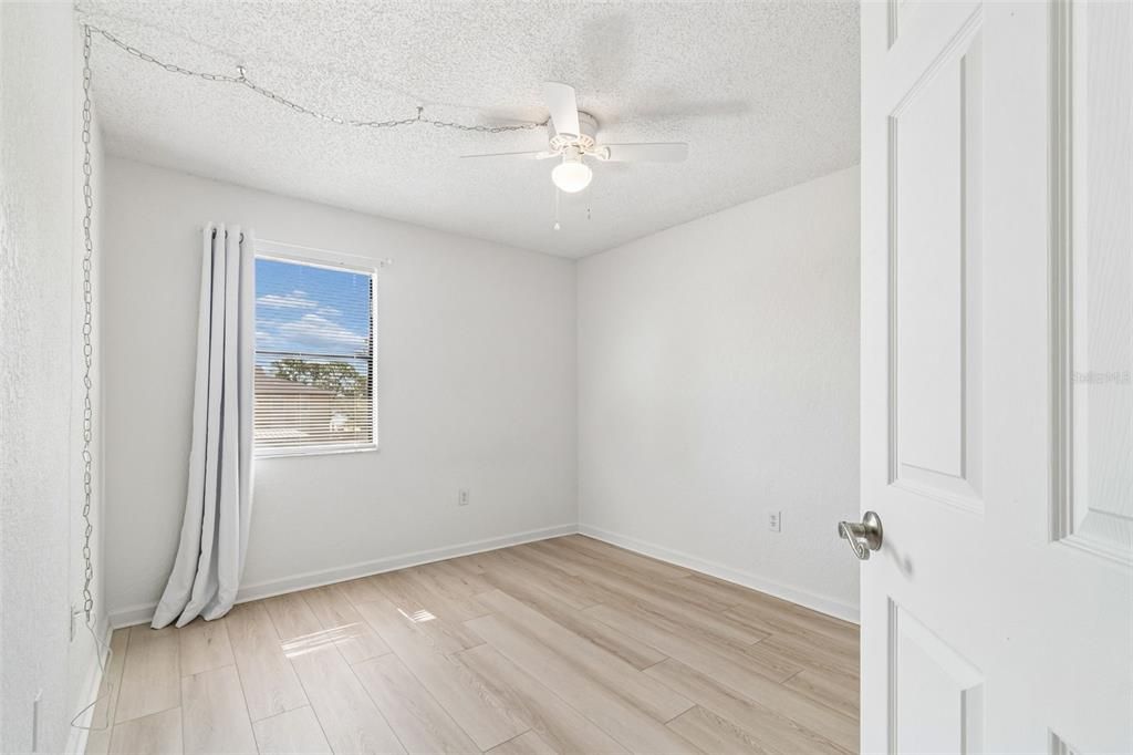 В аренду: $1,890 (3 спален, 2 ванн, 1155 Квадратных фут)