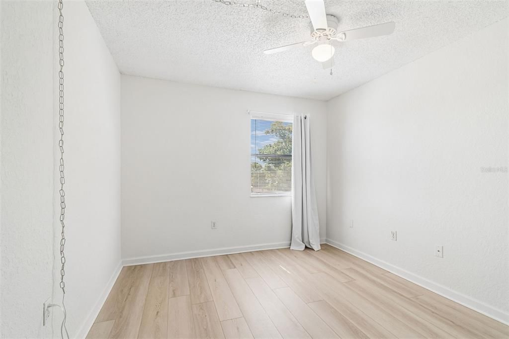 В аренду: $1,890 (3 спален, 2 ванн, 1155 Квадратных фут)