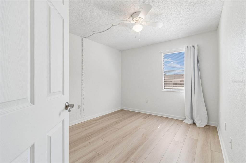 В аренду: $1,890 (3 спален, 2 ванн, 1155 Квадратных фут)