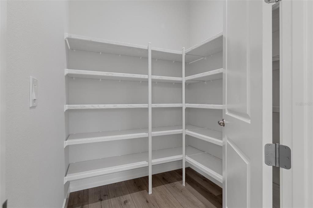 На продажу: $699,900 (4 спален, 3 ванн, 2866 Квадратных фут)