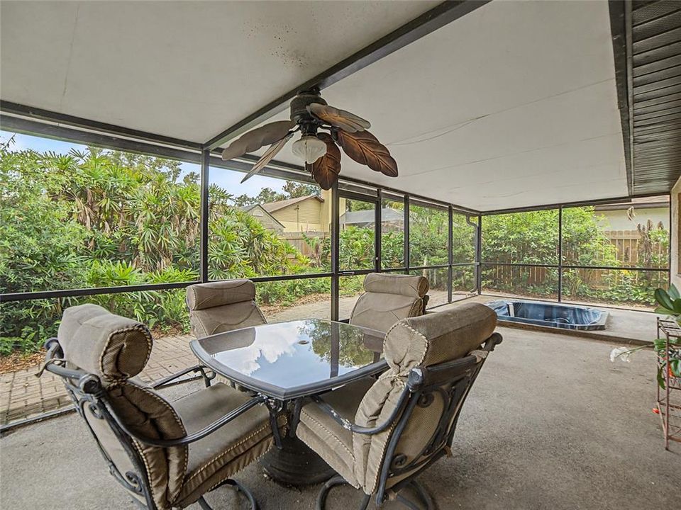 For Sale: $375,000 (3 beds, 2 baths, 1763 Square Feet)
