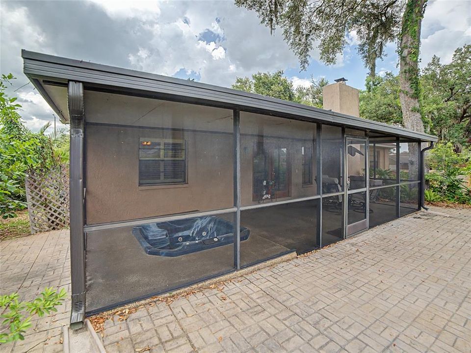 For Sale: $375,000 (3 beds, 2 baths, 1763 Square Feet)