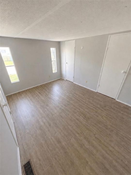 На продажу: $115,000 (3 спален, 2 ванн, 924 Квадратных фут)