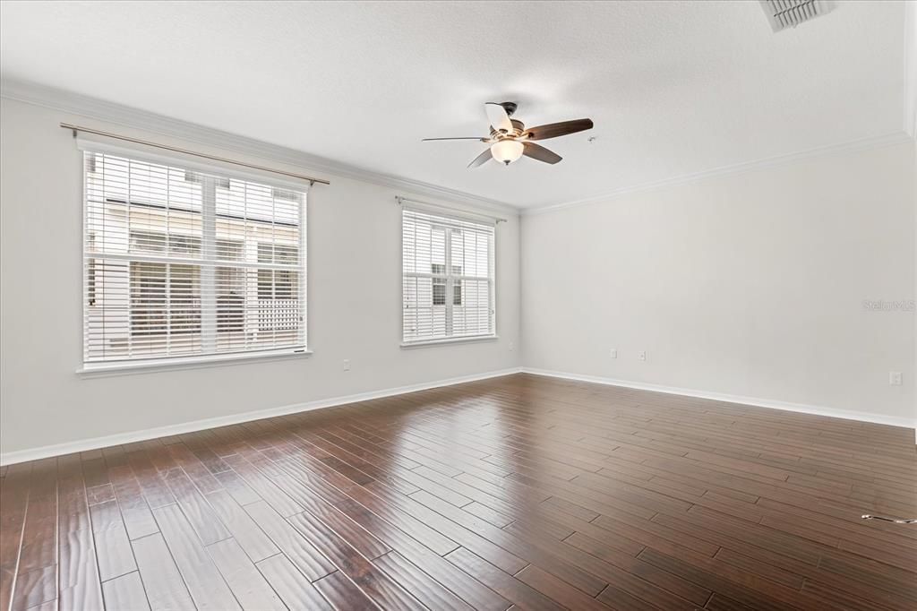 For Rent: $4,275 (3 beds, 3 baths, 2283 Square Feet)