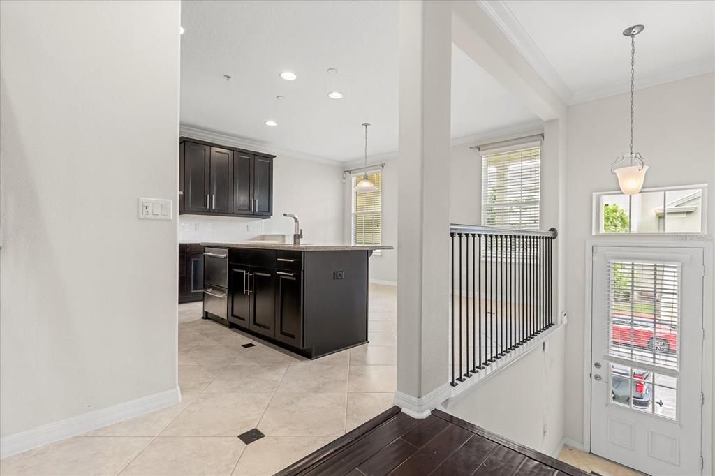 For Rent: $4,275 (3 beds, 3 baths, 2283 Square Feet)
