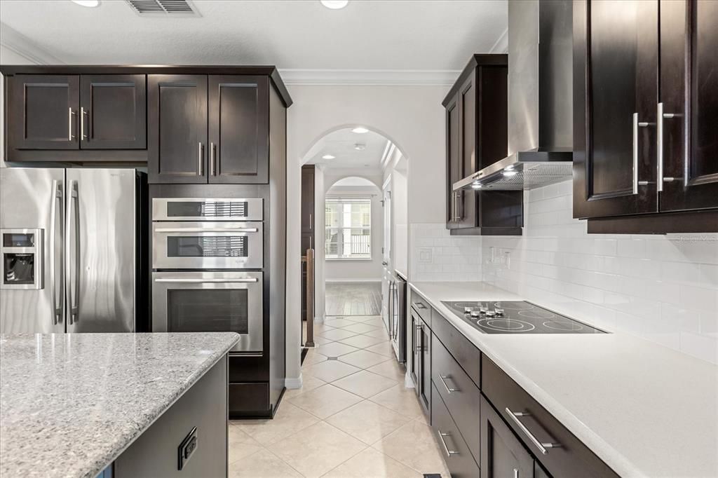 For Rent: $4,275 (3 beds, 3 baths, 2283 Square Feet)