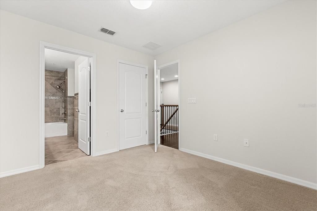 For Rent: $4,275 (3 beds, 3 baths, 2283 Square Feet)
