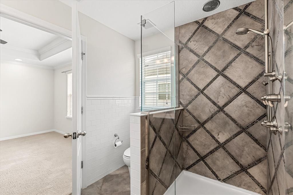 For Rent: $4,275 (3 beds, 3 baths, 2283 Square Feet)