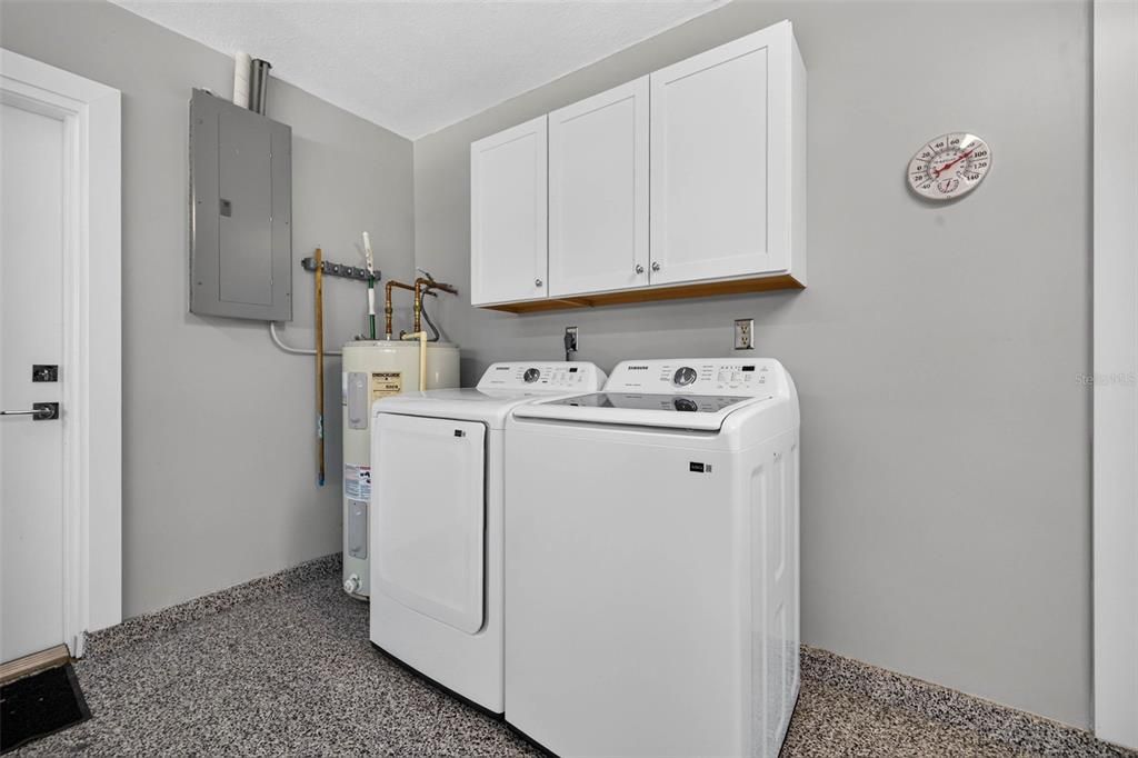 En Venta: $750,000 (2 camas, 2 baños, 1327 Pies cuadrados)