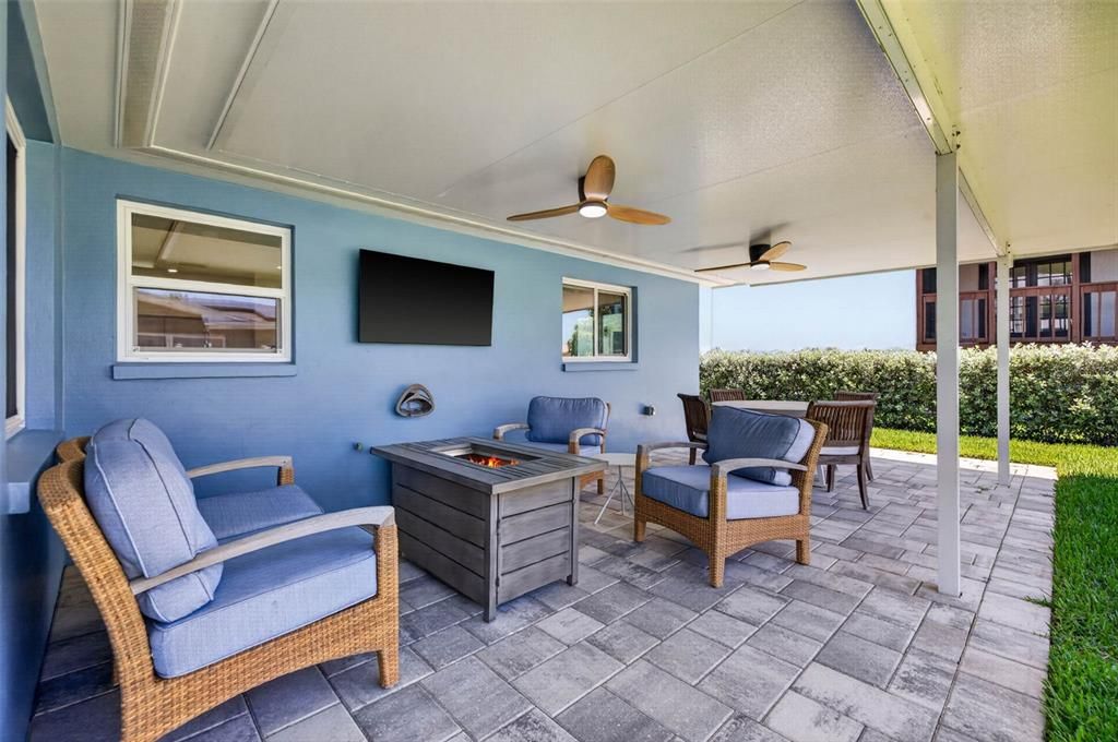 En Venta: $750,000 (2 camas, 2 baños, 1327 Pies cuadrados)