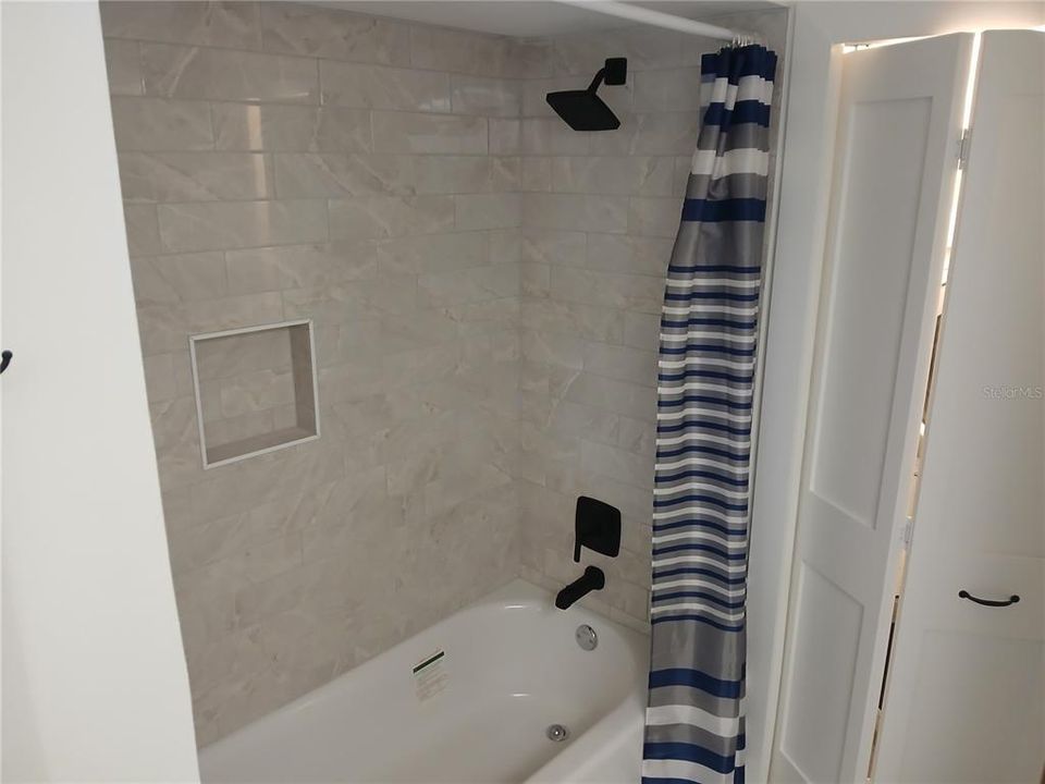 В аренду: $1,600 (2 спален, 2 ванн, 1120 Квадратных фут)