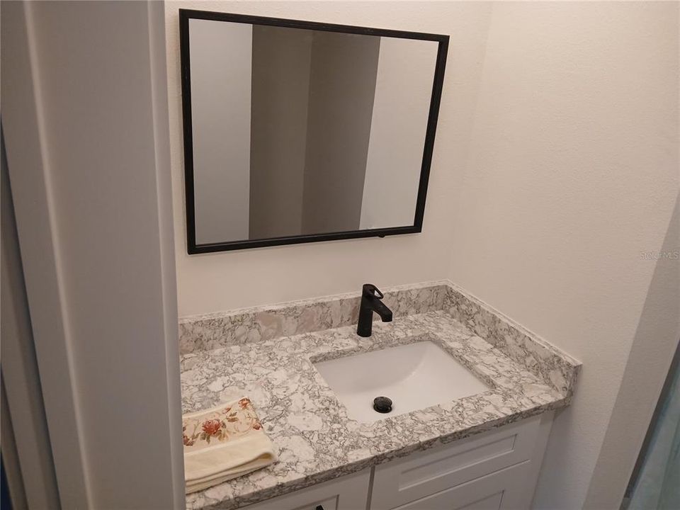 В аренду: $1,600 (2 спален, 2 ванн, 1120 Квадратных фут)