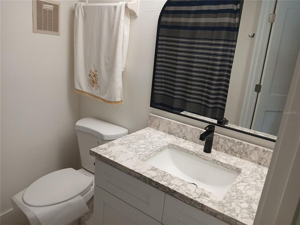В аренду: $1,600 (2 спален, 2 ванн, 1120 Квадратных фут)